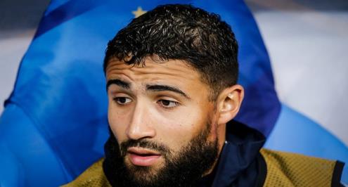 "تم ادعاء الكثير من الأكاذيب".. نبيل فقير يرد على شائعات فشل انتقاله إلى ليفربول